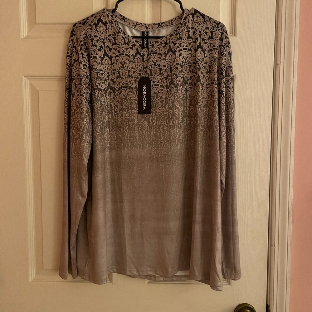 NORACORA Size XXL Women’s long sleeve top. NWT